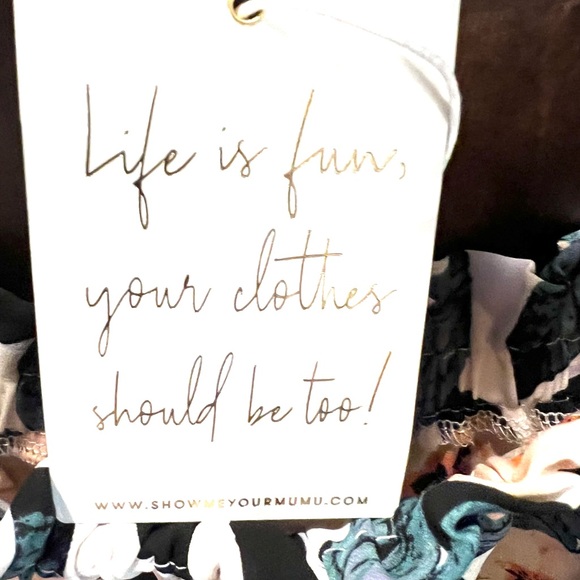 Show me your MUMU top/dress shoulder tie with floral design NWT- size M - Picture 4 of 7